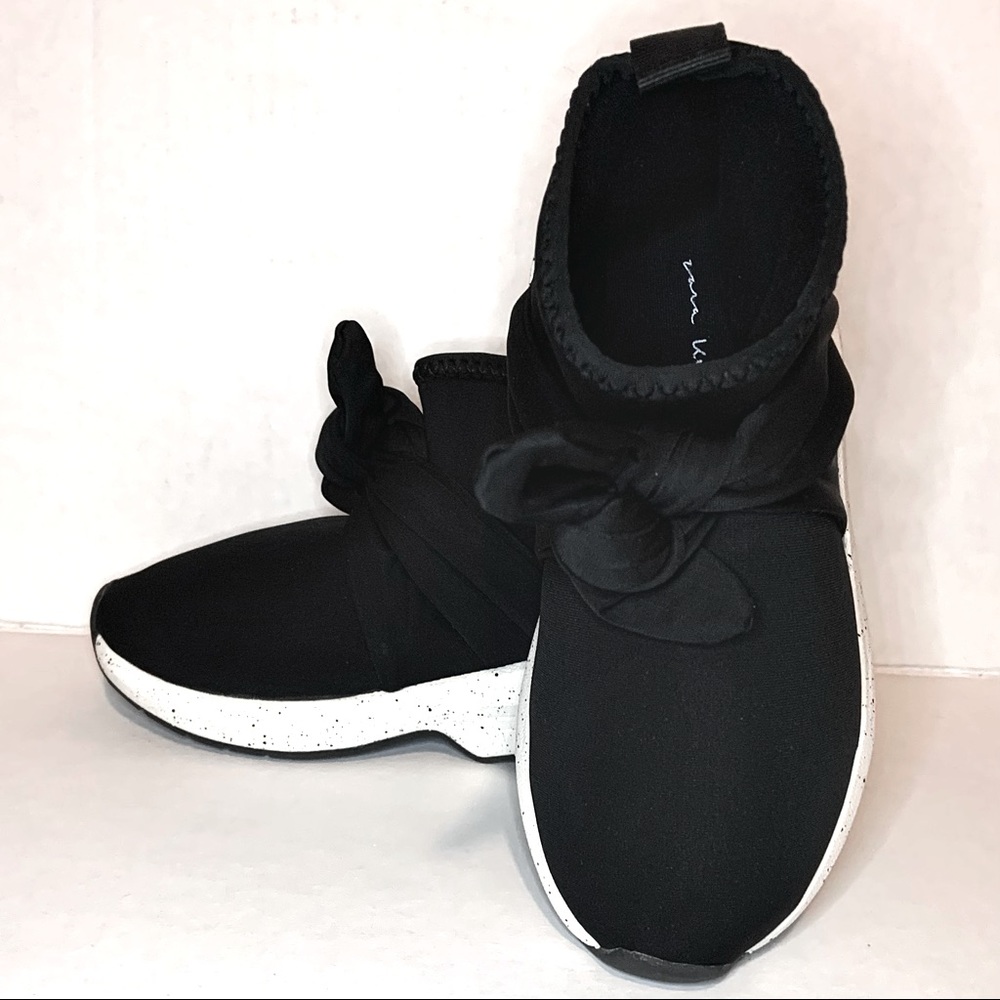 NWOT ZARA KIDS BLACK RIBBON SHOES